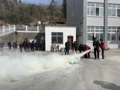 中坝乡：消防演练鸣警钟 安全防线不放松
