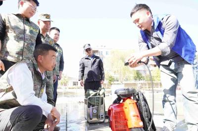青峰镇：实战化练兵 锤炼装备操作技能