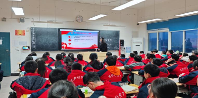 七河中学：开展学雷锋系列主题活动