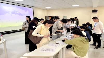 房县职业技术学校：开展校园招聘活动
