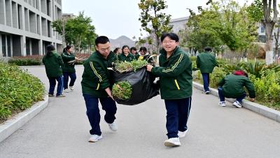 房县第一中学：守护绿色家园  共筑生态校园