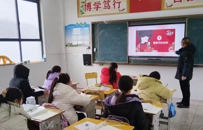 门古寺镇项家河小学：知恩于心 感恩于行