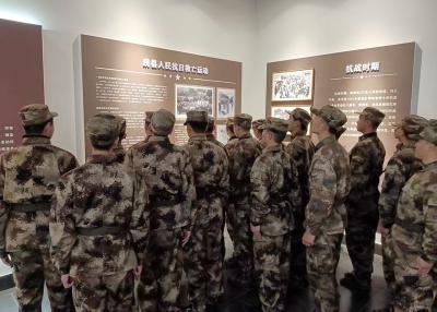 丰碑无声催奋进 迷彩有梦向未来——房县预定新兵“红与绿”之旅