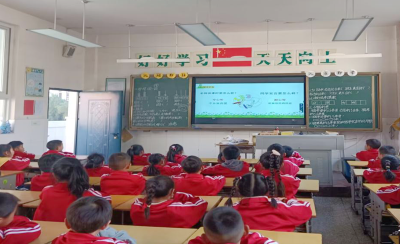 房县实验小学：开展《我会听讲》“三个课堂”形式的心理课