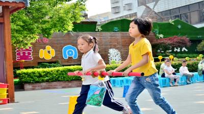 房县幼儿园教联体：劳动润童心 萌娃乐成长