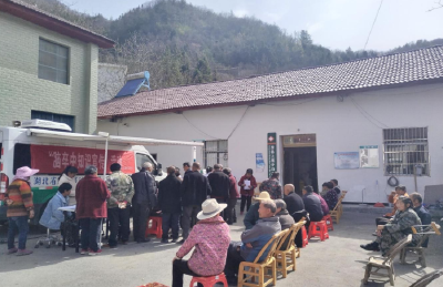 上龛乡：体检签约行动与脑卒中知识科普并行