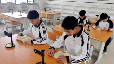 房县职业技术学校：图书馆全新升级 畅享阅读新体验