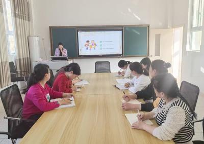 门古寺镇中心幼儿园：户外游戏绽童趣