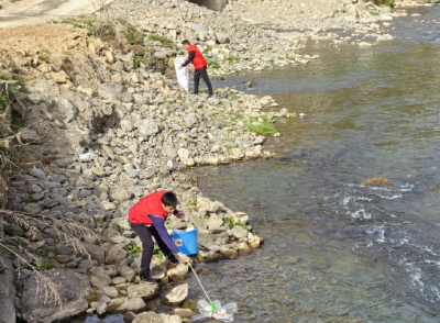 上龛乡：清洁巡河双联动 共筑“六无乡镇”新家园