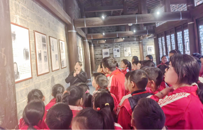 城关镇花宝小学：两百少年完成特殊“成长礼”
