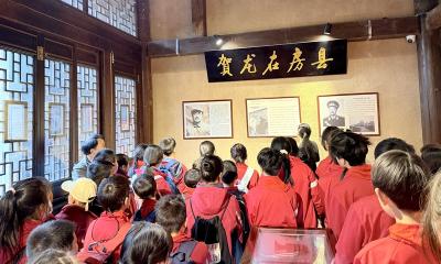 城关镇炳公小学：传承红色基因 厚植爱国情怀