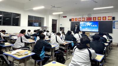 房县职业技术学校：全面筑牢学生防溺水安全防线​