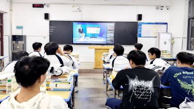 房县职业技术学校：安全教育进校园