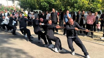 县林业系统举办“五一”职工运动会