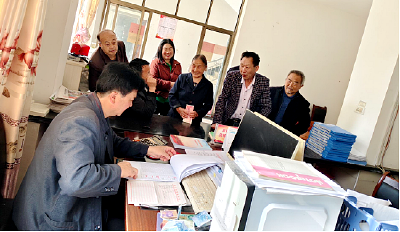 房县窑淮镇西沟村：茶园分红喜讯传 农民增收乐开怀