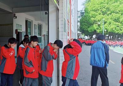 房县实验中学教联体：以“练”筑防 防患未“燃