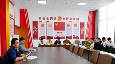 我县全力筹备“同课异构”大赛化学学科赛课活动