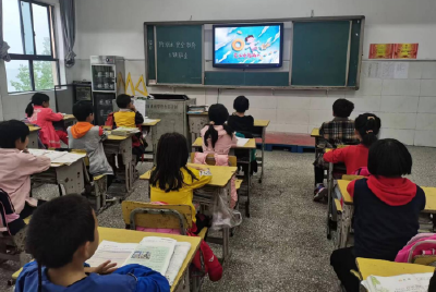 姚坪乡黄玉口小学：多措并举开展“防溺水”教育