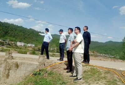 土城镇：人大代表办实事 铺就群众出行“幸福路”