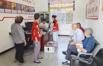 房县沙河乡：关爱老人定格最美夕阳红