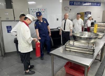 房县消防救援大队：开展餐饮场所消防安全检查