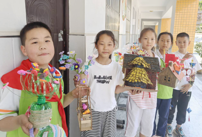 城关镇花宝小学: 巧手绘童趣 艺彩绽校园
