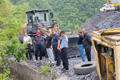 上龛乡人大代表走访调研白玉河口电站隧道项目：以项目建设撬动产业升级杠杆
