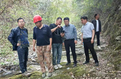 房县化龙堰镇：安全大排查 筑牢民生线