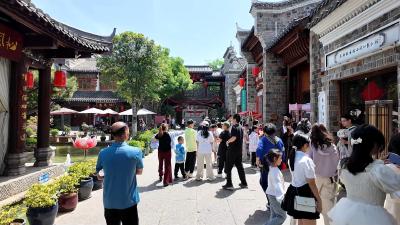 房县五一假期文旅活动丰富多彩 吸引游客超10万人次