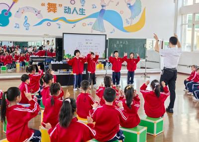 房县实验小学：美育滋养童心 助力学生成长