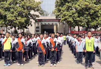 房县城关一中：五育五爱 润心筑梦