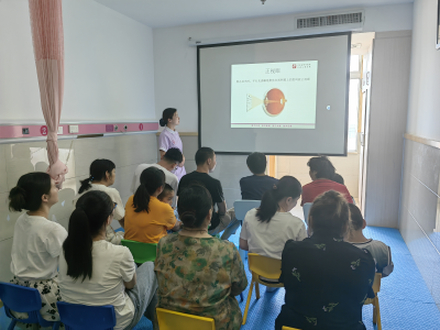 守护明眸未来：房县妇幼保健院开展全国爱眼日系列活动