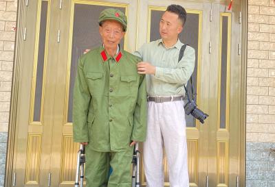 化龙堰镇：光影铭刻荣光 镜头传递温情