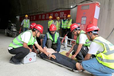房县交通运输局：开展隧道防坍塌应急演练 筑牢安全生产防线