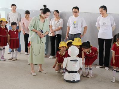 房县东城小学晓阳校区：幼儿园萌娃走进小学校园“幼小衔接”初体验