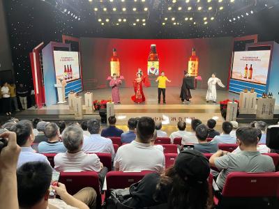 房县黄酒新品发布会暨房县黄酒全球营销推介启动仪式举行