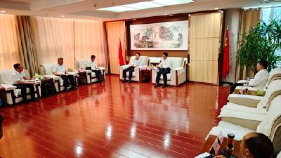 谢晓鸣杨丹华与工行湖北分行党委书记、行长毛卫东一行座谈