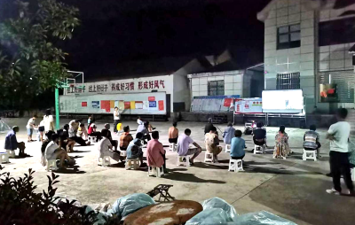 沙河乡：公益电影下乡让乡村生活更有声有色