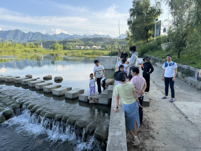 军店镇多措并举筑牢防溺水“安全堤”