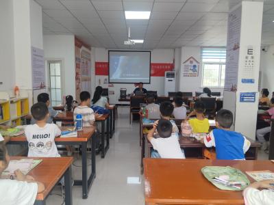 房县消防救援大队开展暑期防溺水及消防安全培训