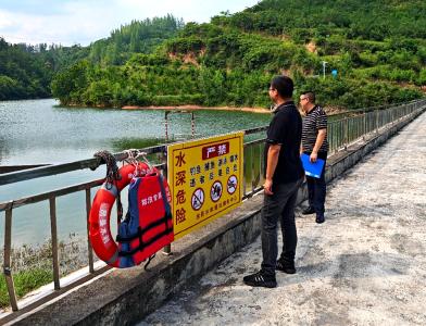 红塔镇：筑牢防溺水安全防线 守护群众生命安全