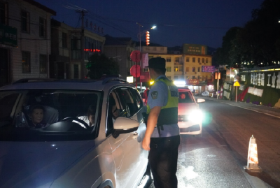 房县青峰镇：干群合力打响夏季百日治安战 守护群众安全感