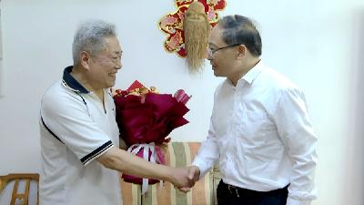市政协主席蔡贤忠来我县开展走访慰问活动