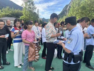 ​野人谷镇：多措并举织密防溺水“安全网”