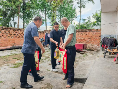 红塔镇：慰问帮扶暖人心  多措并举解民忧