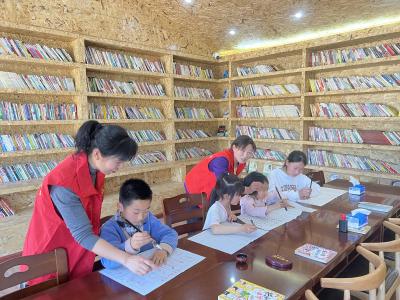 化龙堰镇上湾村：亲民改造零距离 阵地焕新暖民心