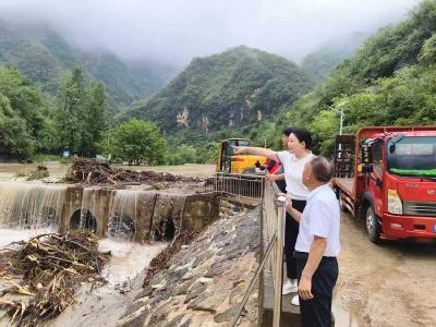 闻“汛”而动显担当 党建引领筑防线——房县红塔镇全力打好防汛救灾主动仗