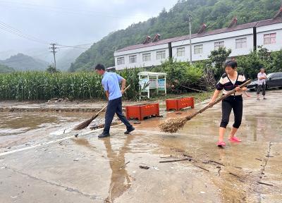 沙河乡：助力防汛抗灾 筑牢安全堤坝