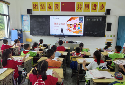 大木厂镇板桥小学：线上线下同频 心理健康护航