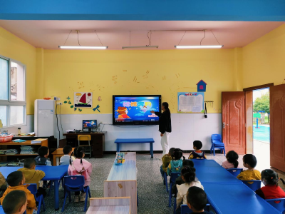 窑淮镇中心幼儿园：萌娃迎中秋 趣味活动润童心